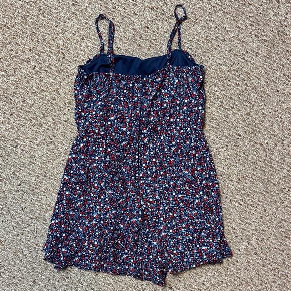 Francesca’s Blue Rain Floral Spaghetti Strap Floral Romper, size small - Picture 4 of 5